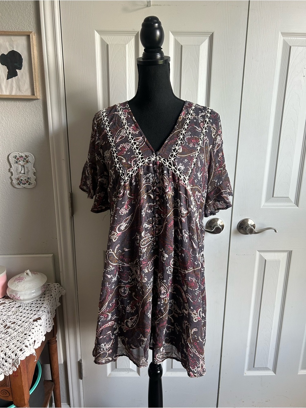Entro Boho Lace-Trim V-Neck Tunic Dress in Dark Paisley